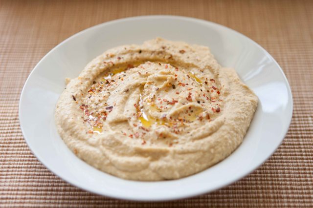 4-14-classic-hummus